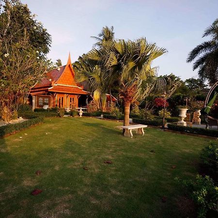 Baan Sang Pathum Hotel Rawai Exterior foto